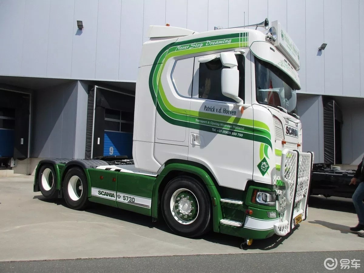 赏心悦目2019年wsixxl改装卡车聚会上