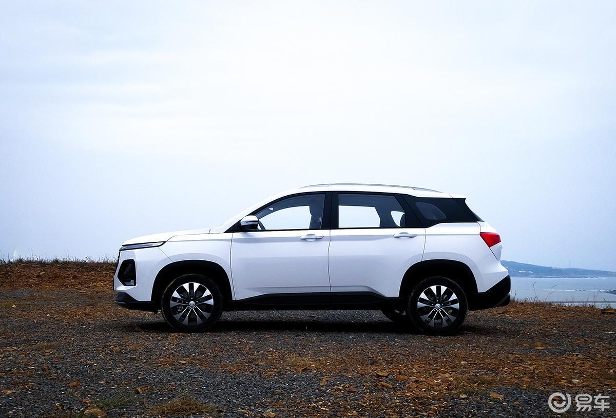 中国制造的全球车上市了,值不值得买?什么配置