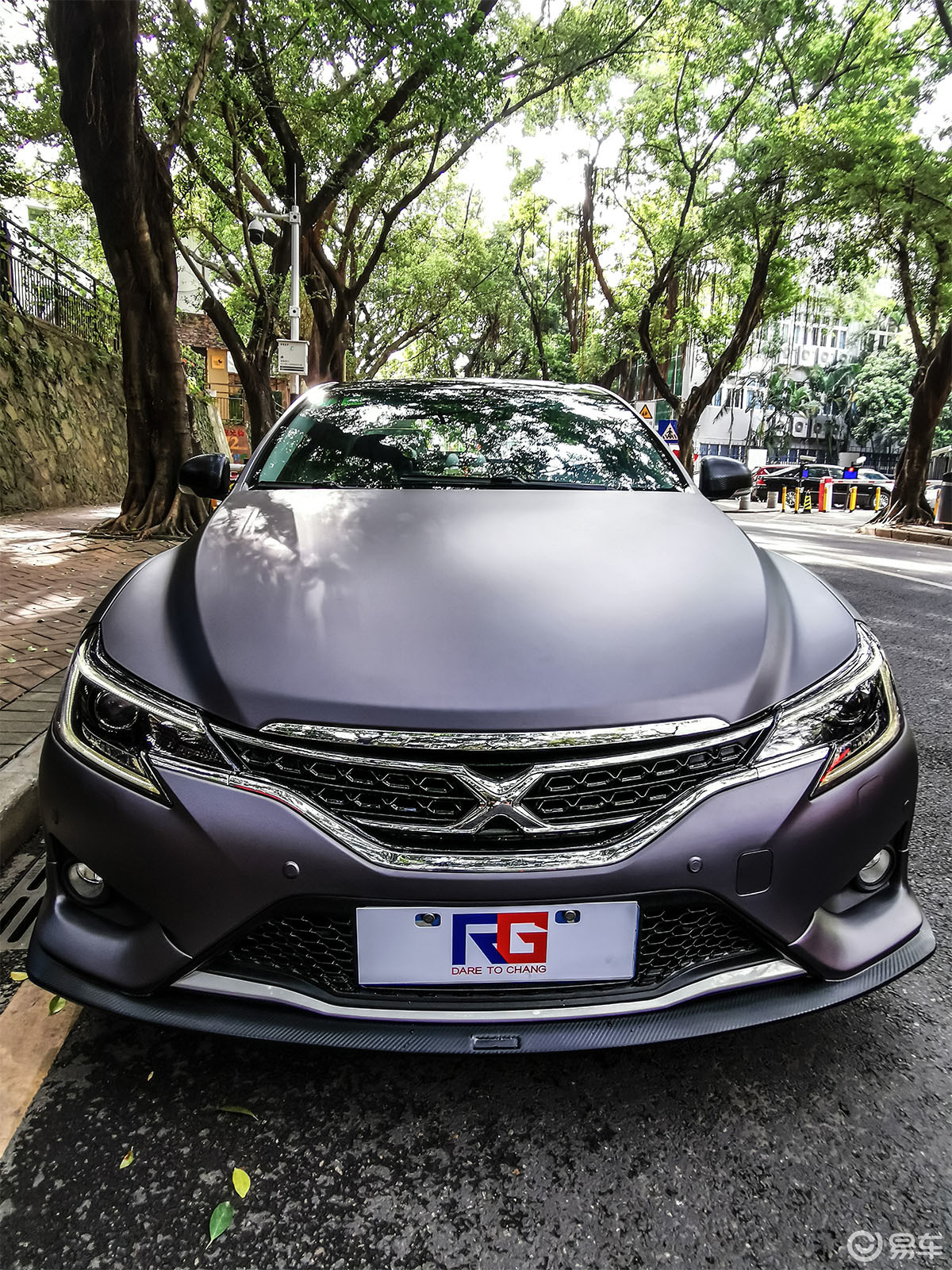 锐志车身改色钛金夜幕灰rg瑞集改色膜深圳龙华加盟