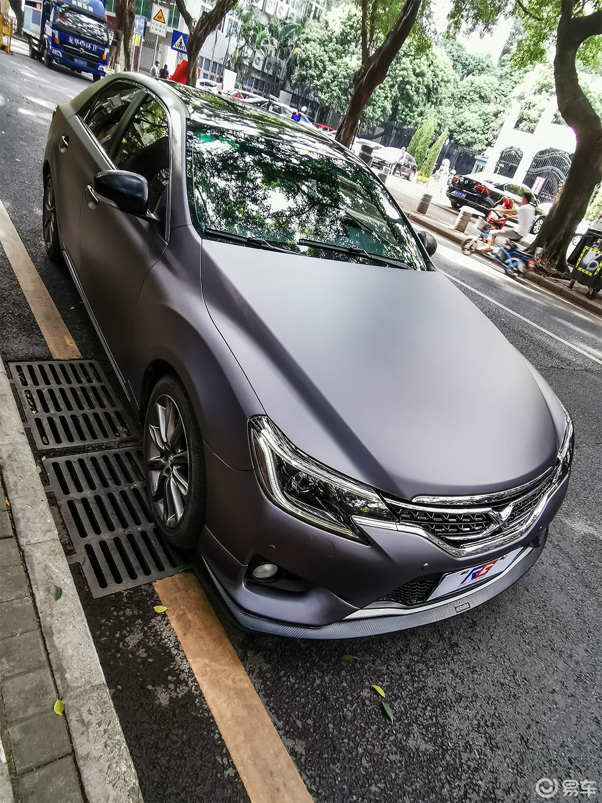 锐志车身改色钛金夜幕灰 rg瑞集改色膜深圳龙华加盟