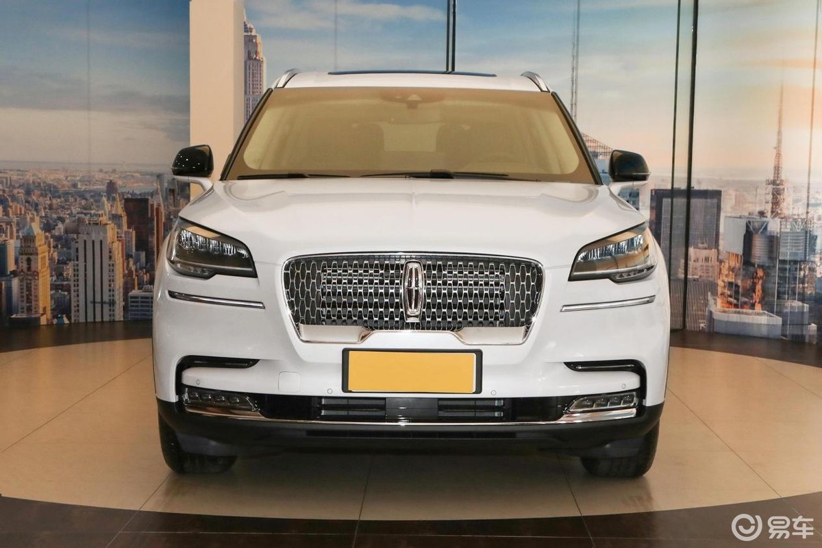 林肯飞行家不论是外观内饰还是动力方面我们选取新老款四驱入_易车