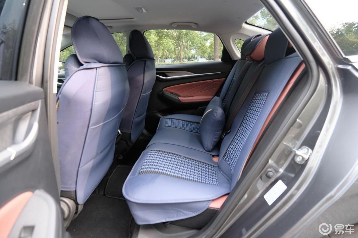 奕炫轴距-空间-易车