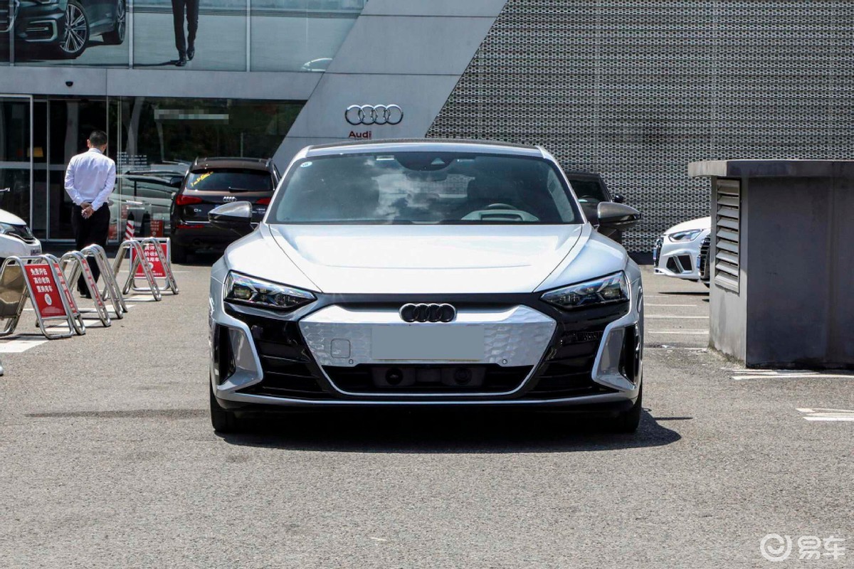 奥迪rs e-tron gt性能-空间-仪表盘-易车