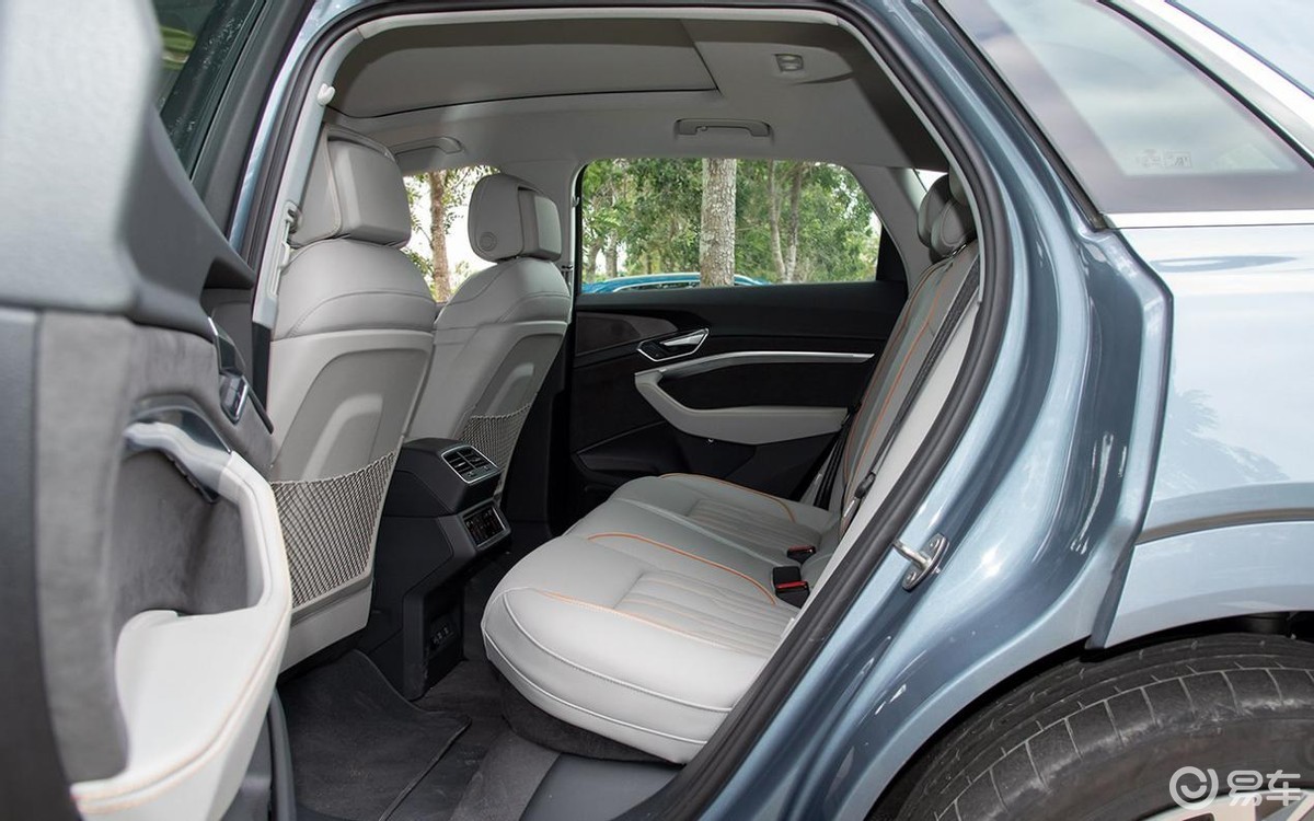 奥迪e-tron内饰-座椅-电机-易车