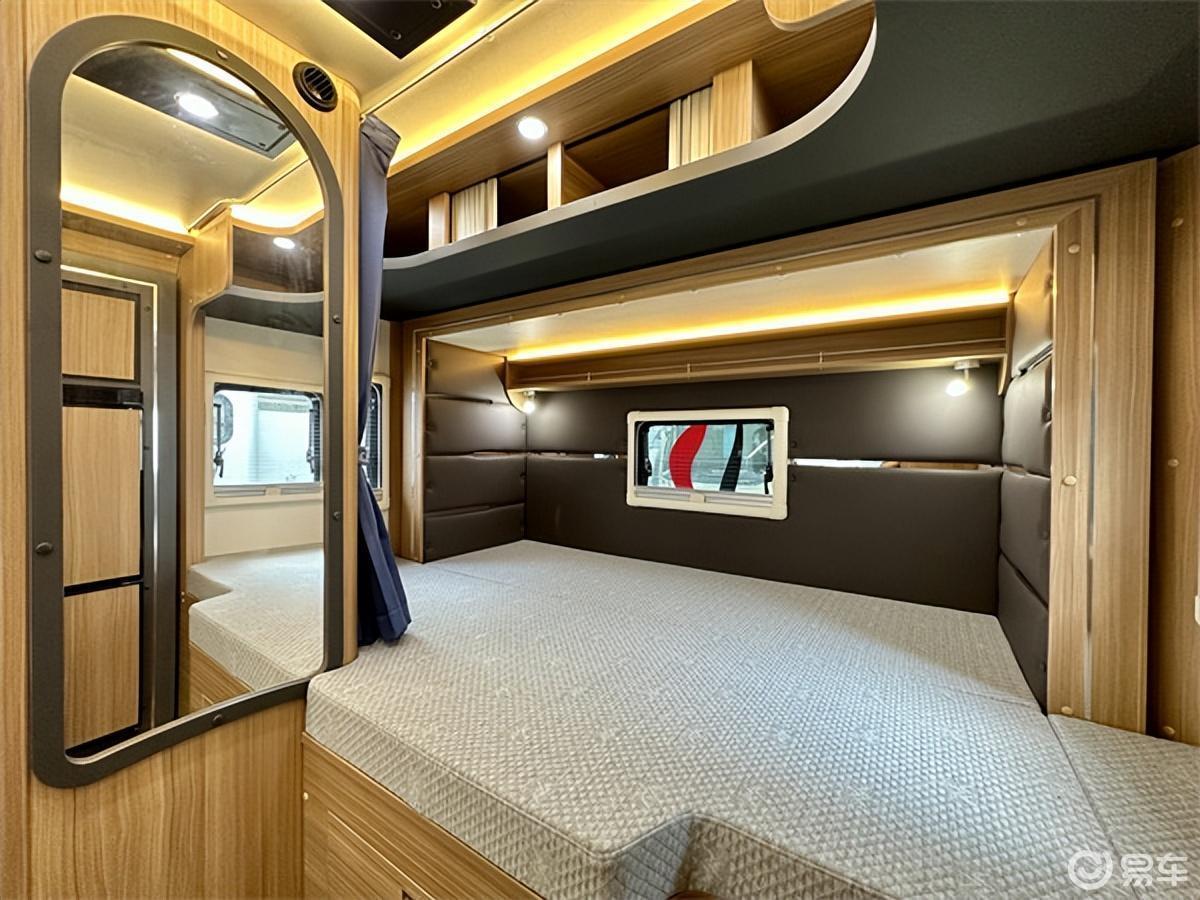 依维柯欧胜门处顶部是家用驻车空调_易车