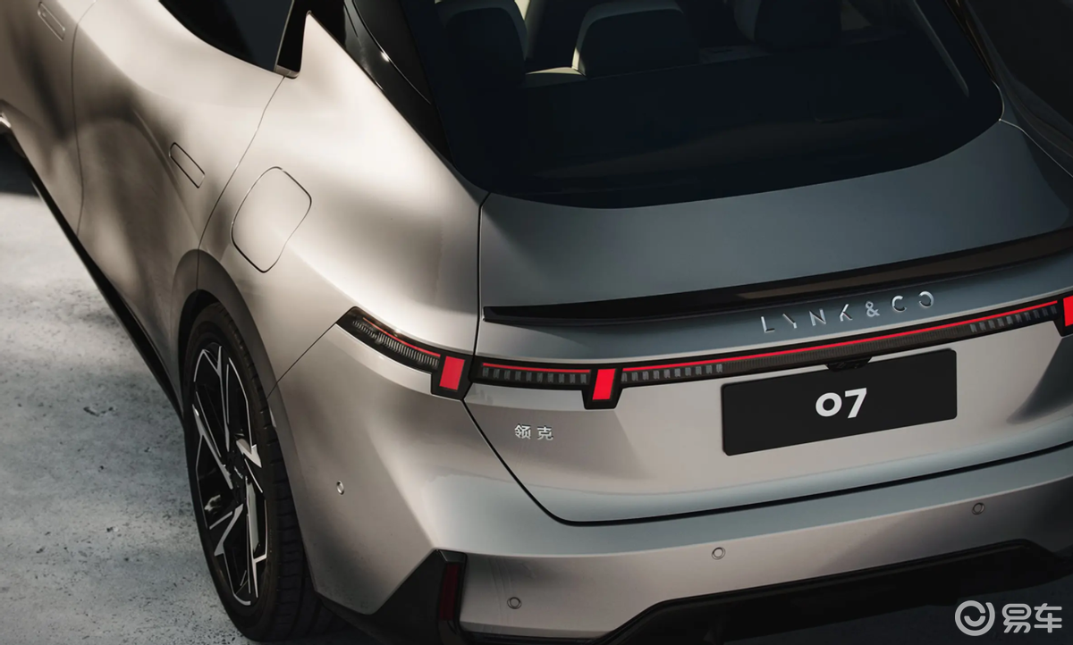 领克07前脸_车门_内饰