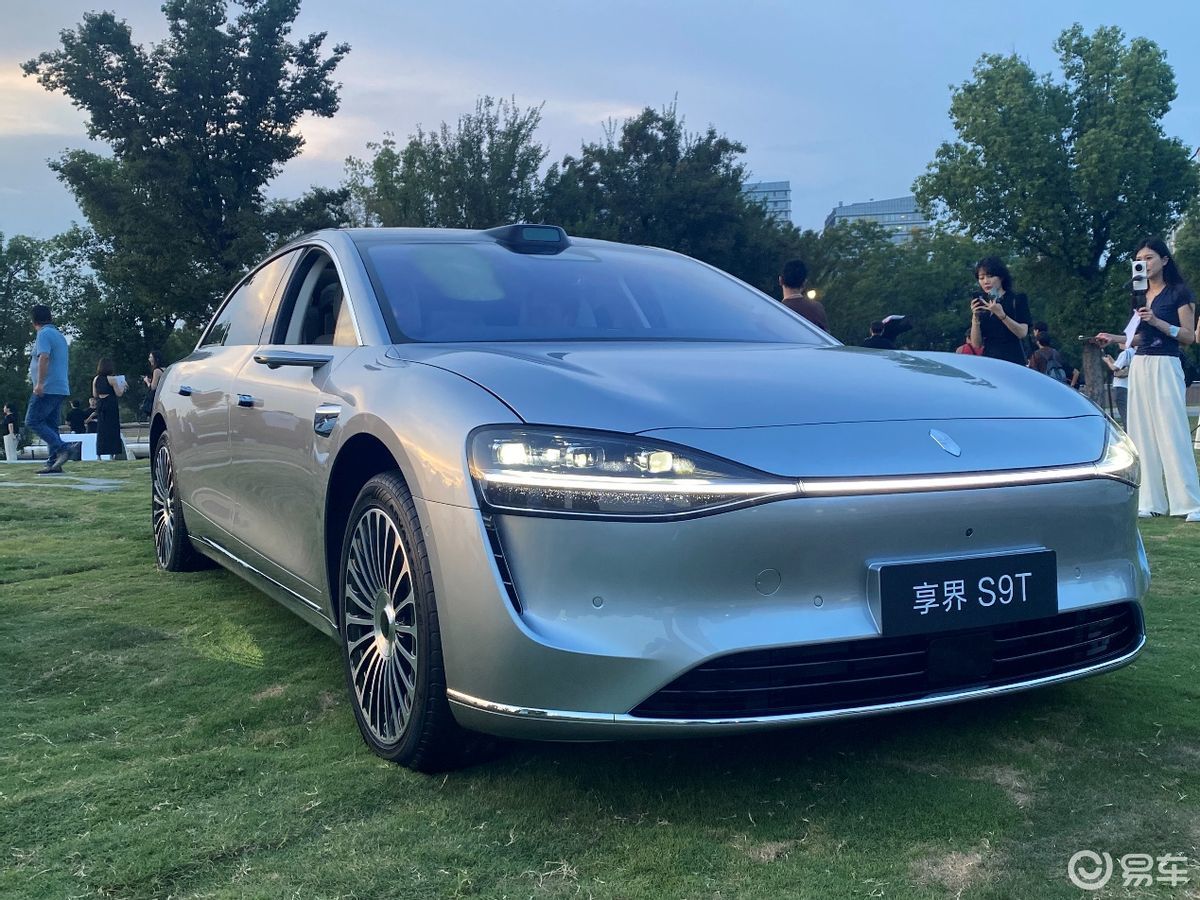 静可舒适通勤，动可户外露营，享界S9T适配家庭全场景需求