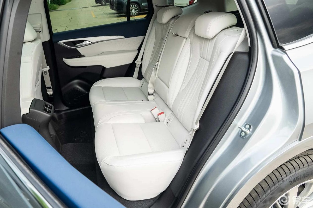 同阵营SUV竞对,昂科威PLUS和途观L,到底该如何选?