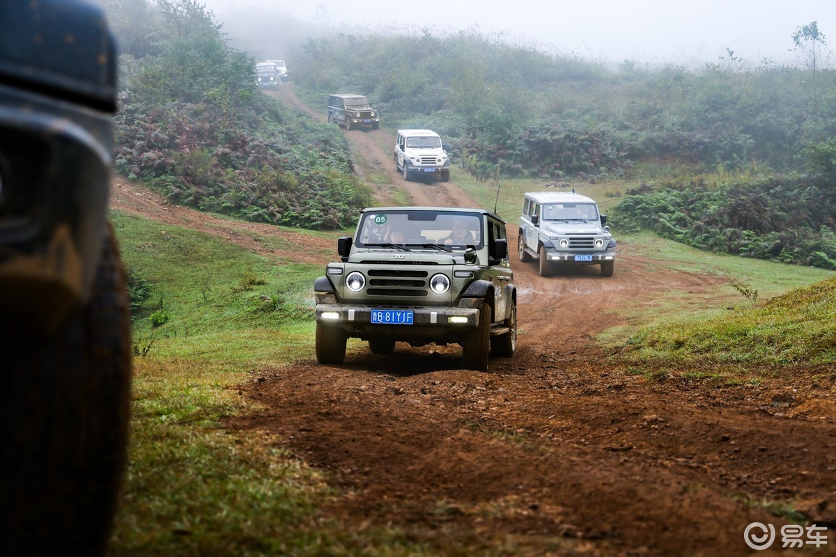除了情怀还有什么?212 T01柴油版硬核试驾