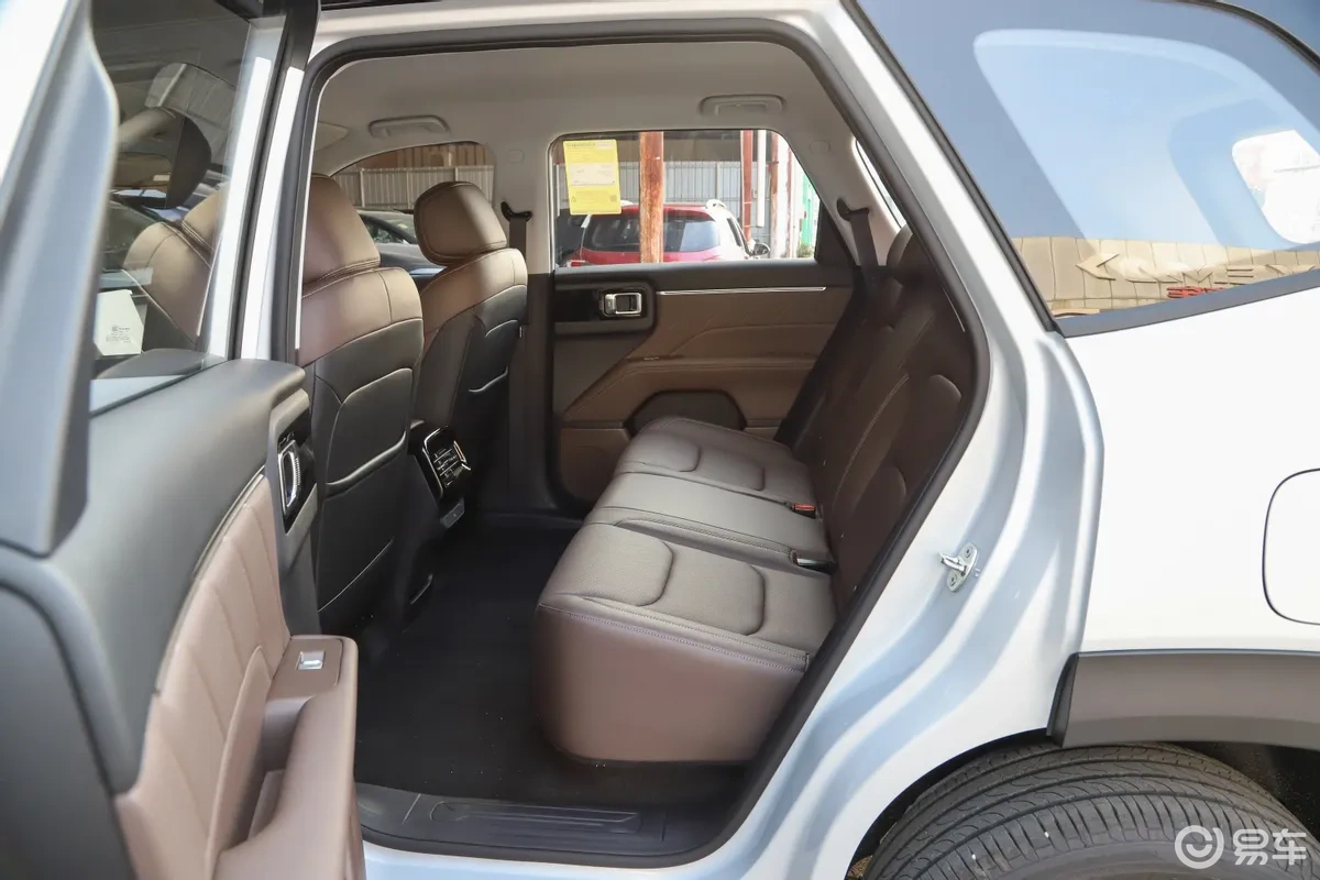 “一车三动力”!五菱星光560即将亮相,提供5/7座可选