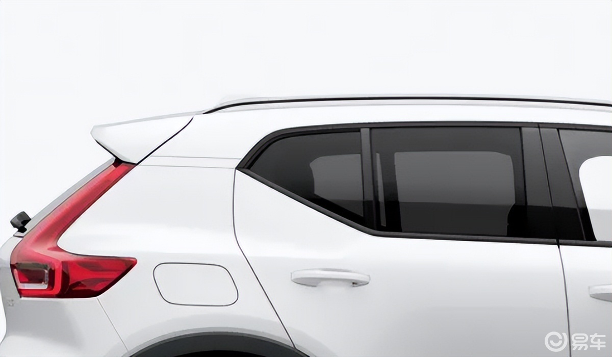 日本限量100台卖23.7万！18寸轮毂配隐私玻璃