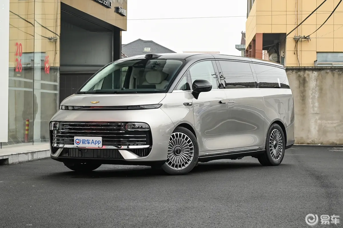 吉利银河V900将于今日预售，轴距3.2米，还有8座版本