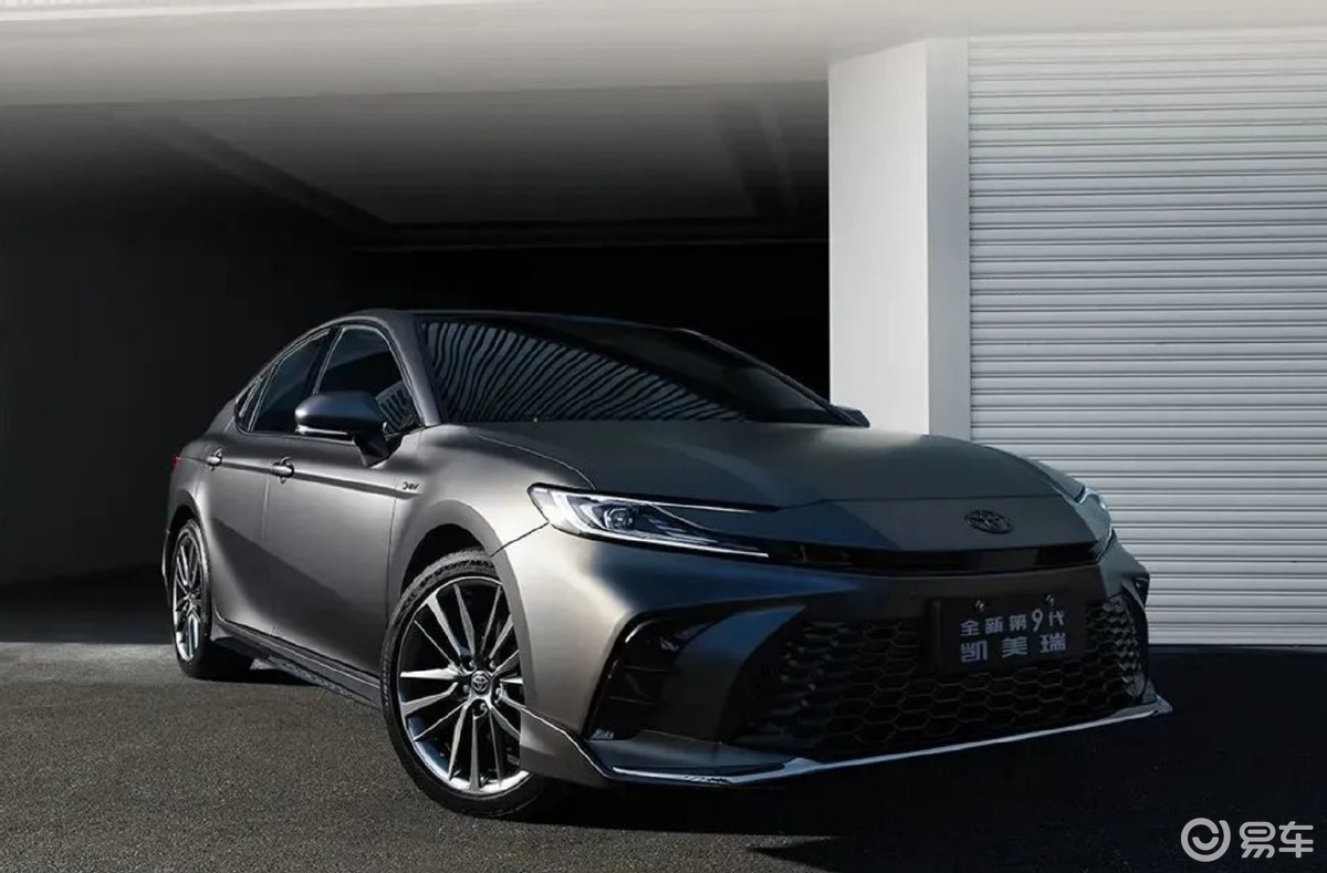 19.48万元起，凯美瑞新增两个版本上市！专属磨砂灰车漆