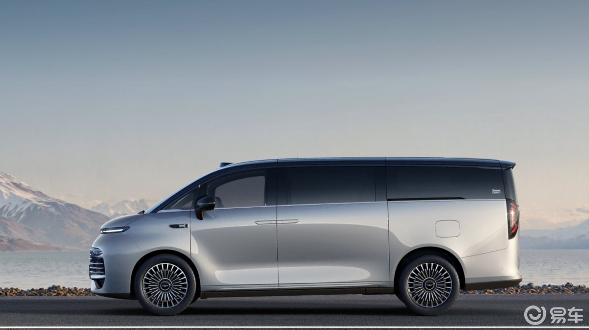 银河V900明日上市价格会比预售价低吗？