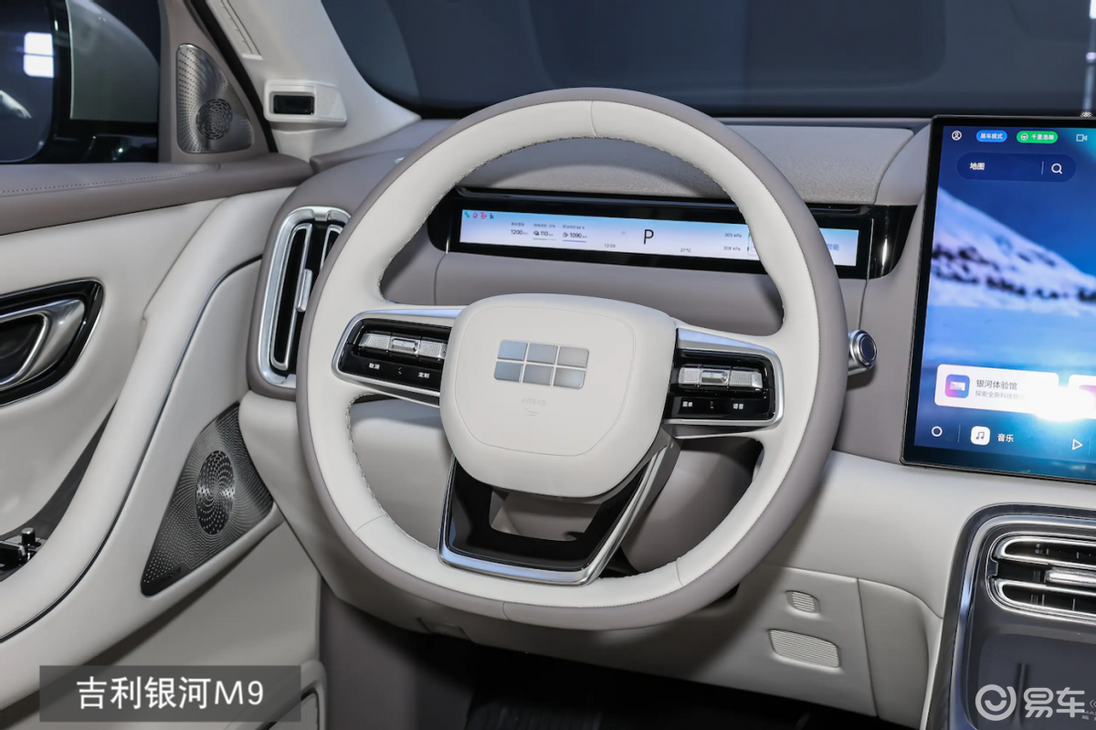 这个春节靠大六座一步到位：银河M9 PK 风云T11