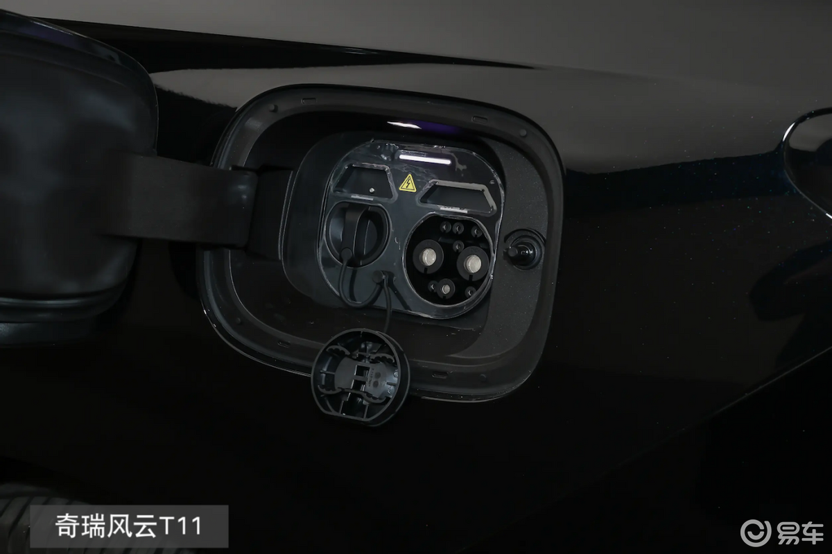 这个春节靠大六座一步到位：银河M9 PK 风云T11