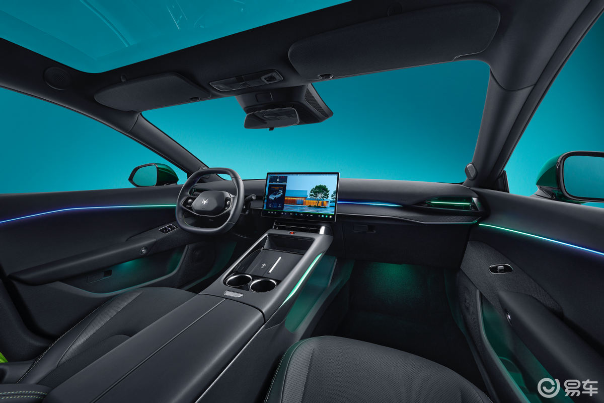 城区NOA下放 全新极狐阿尔法S5预售11.28万起