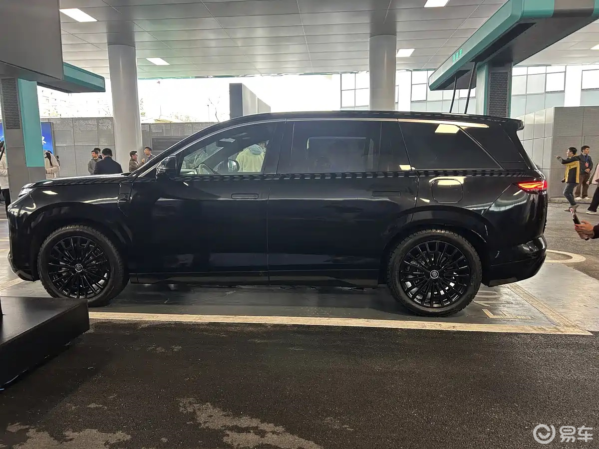 比亚迪大唐正式首发亮相，定位大型SUV，一大堆黑科技