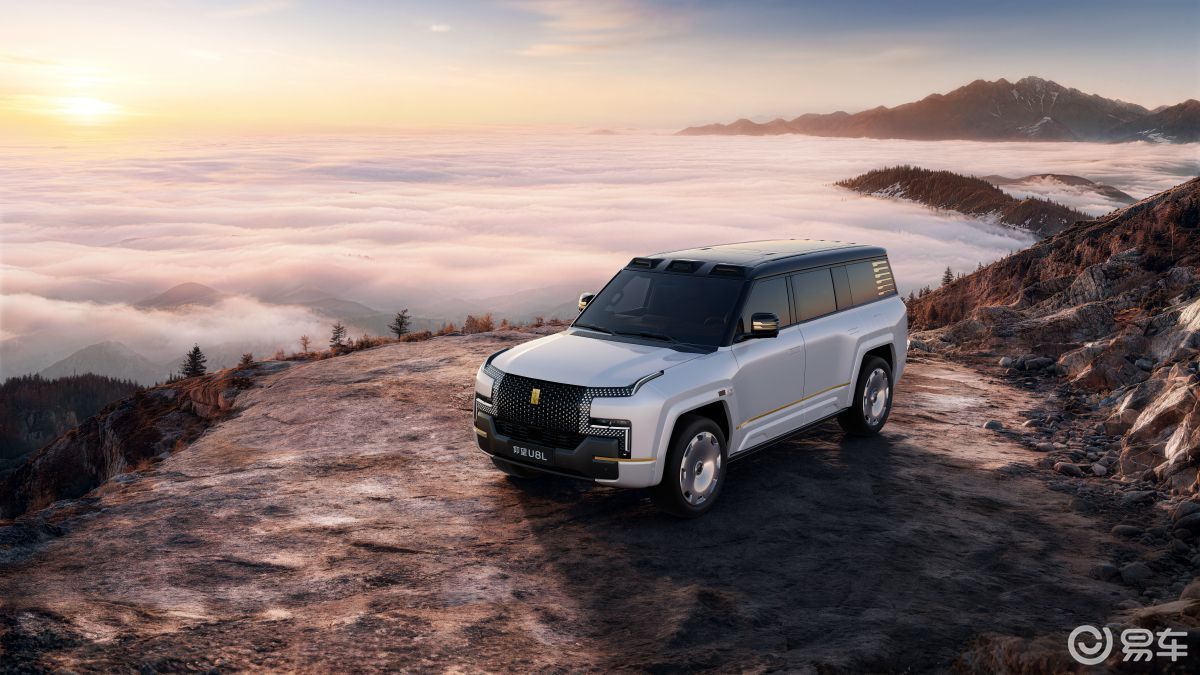 技术破局焕新出行比亚迪发双核心技术2026款仰望全维焕新