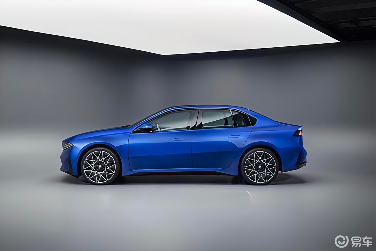 海外全新宝马i3发布,900km WLTP续航