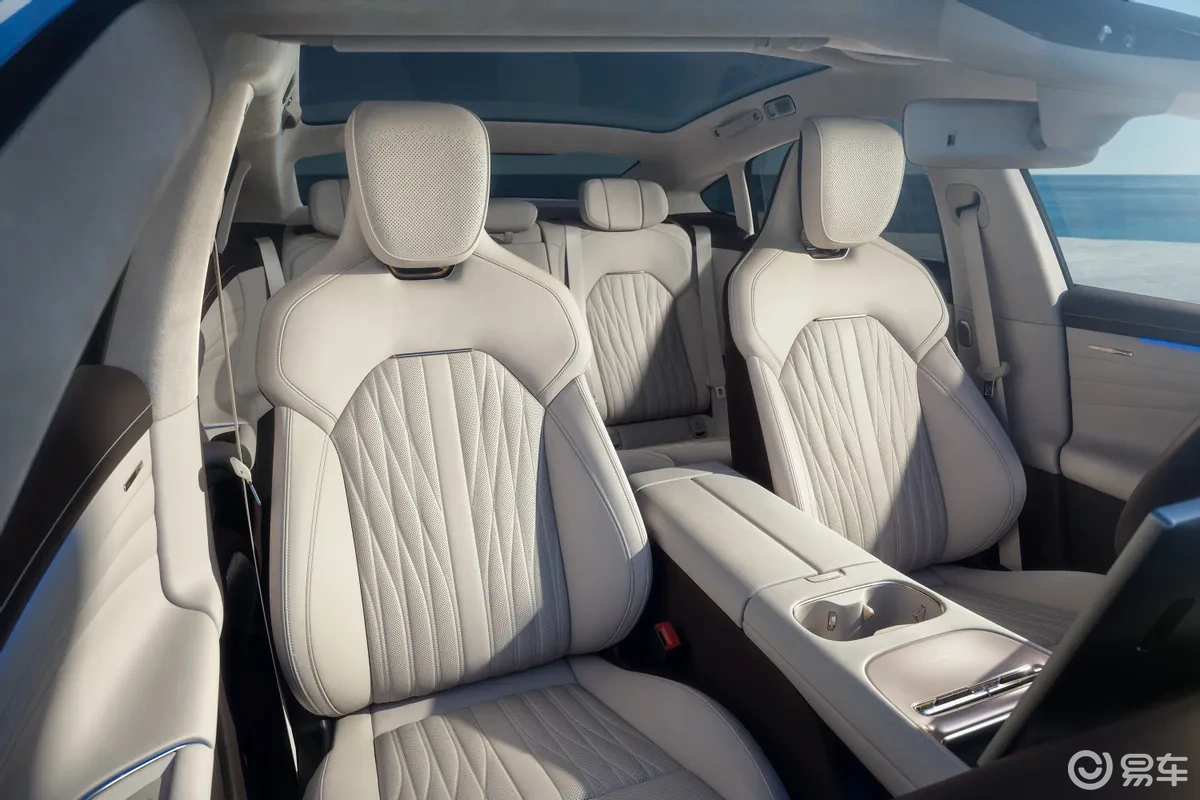 新一代小米SU7上市，21.99万起，核心配置全面升级