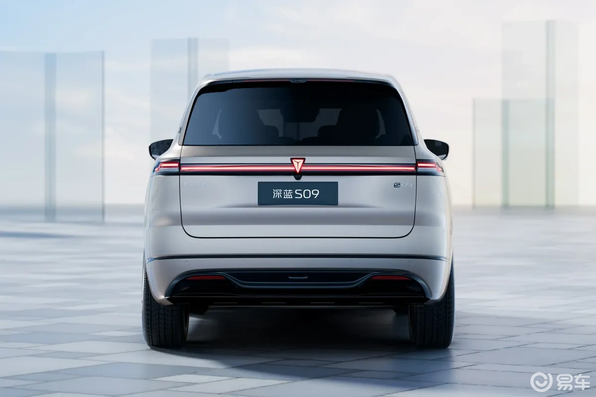 深蓝S09后驱Ultra超长续航版上市,续航家用两不误
