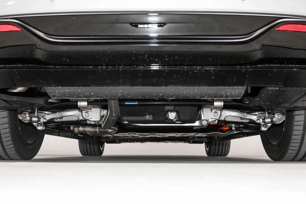 深蓝S09后驱Ultra超长续航版上市,续航家用两不误