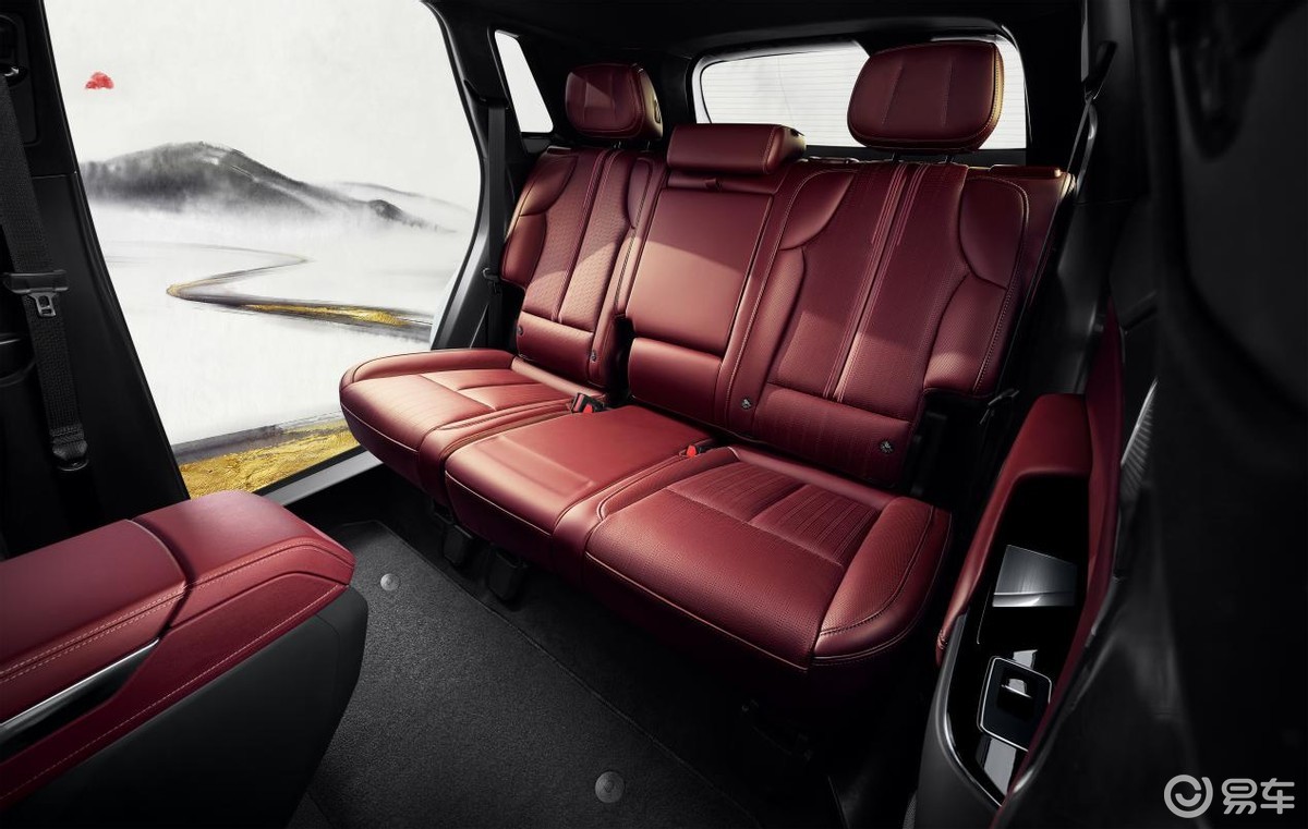 新车色+新“金身”,凯迪拉克XT5焕新价22.99万元起