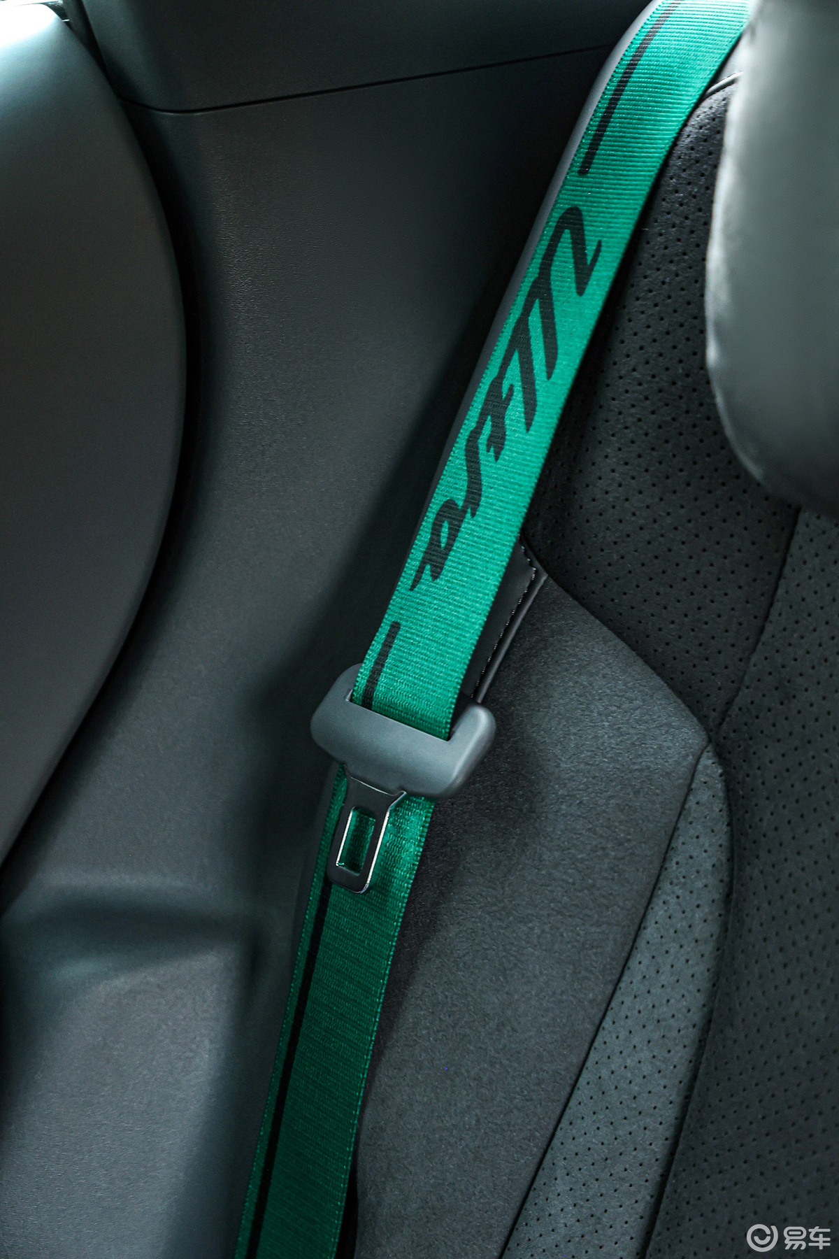 山路试驾零跑Lafa5 Ultra：纯电钢炮后继有车