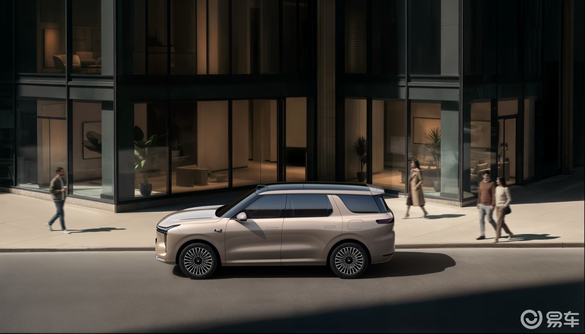 30万内唯一线控转向SUV 24.98万起智己LS8上市