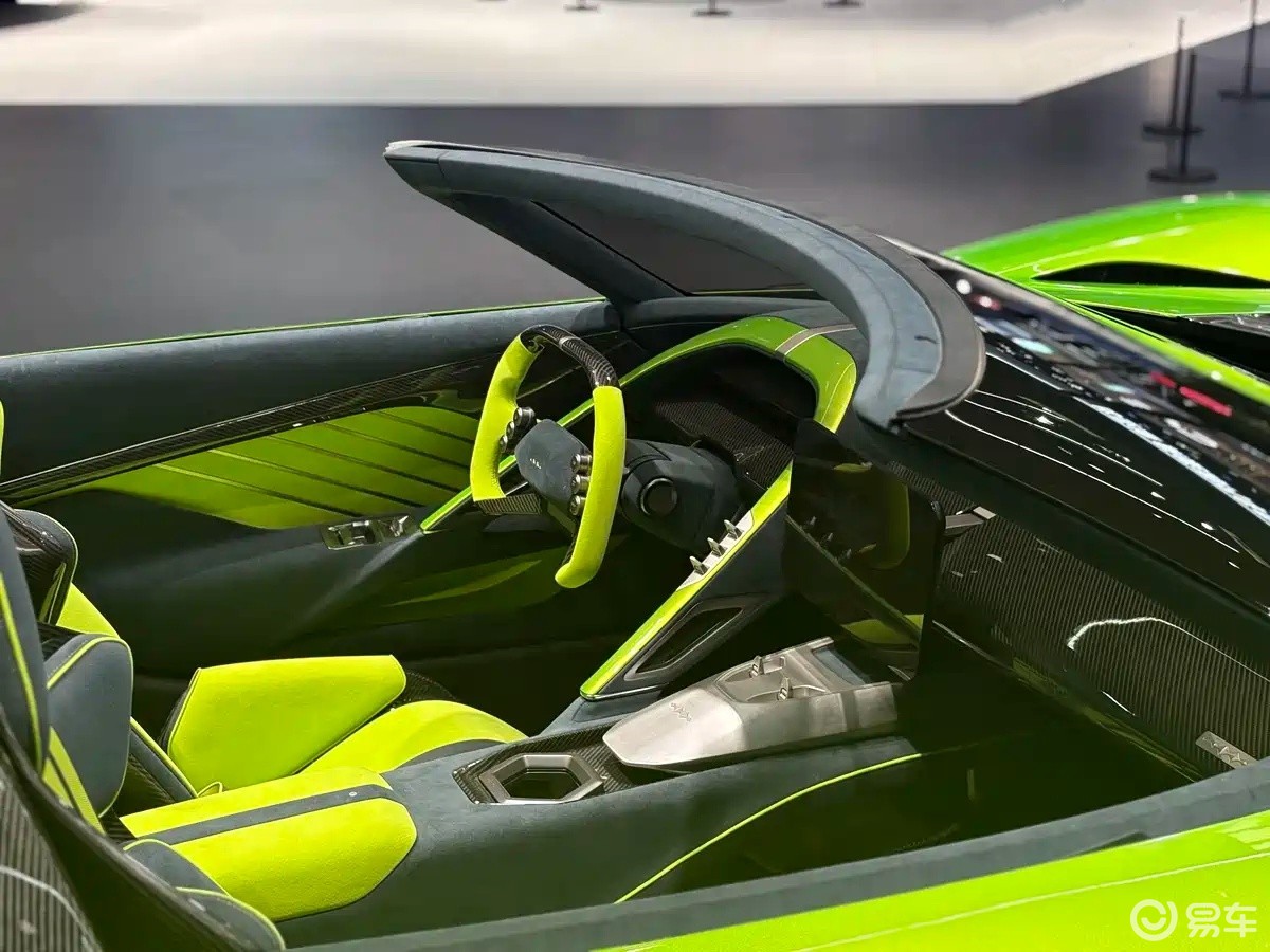 【图赏】方程豹FORMULA X 全新双门敞篷超跑