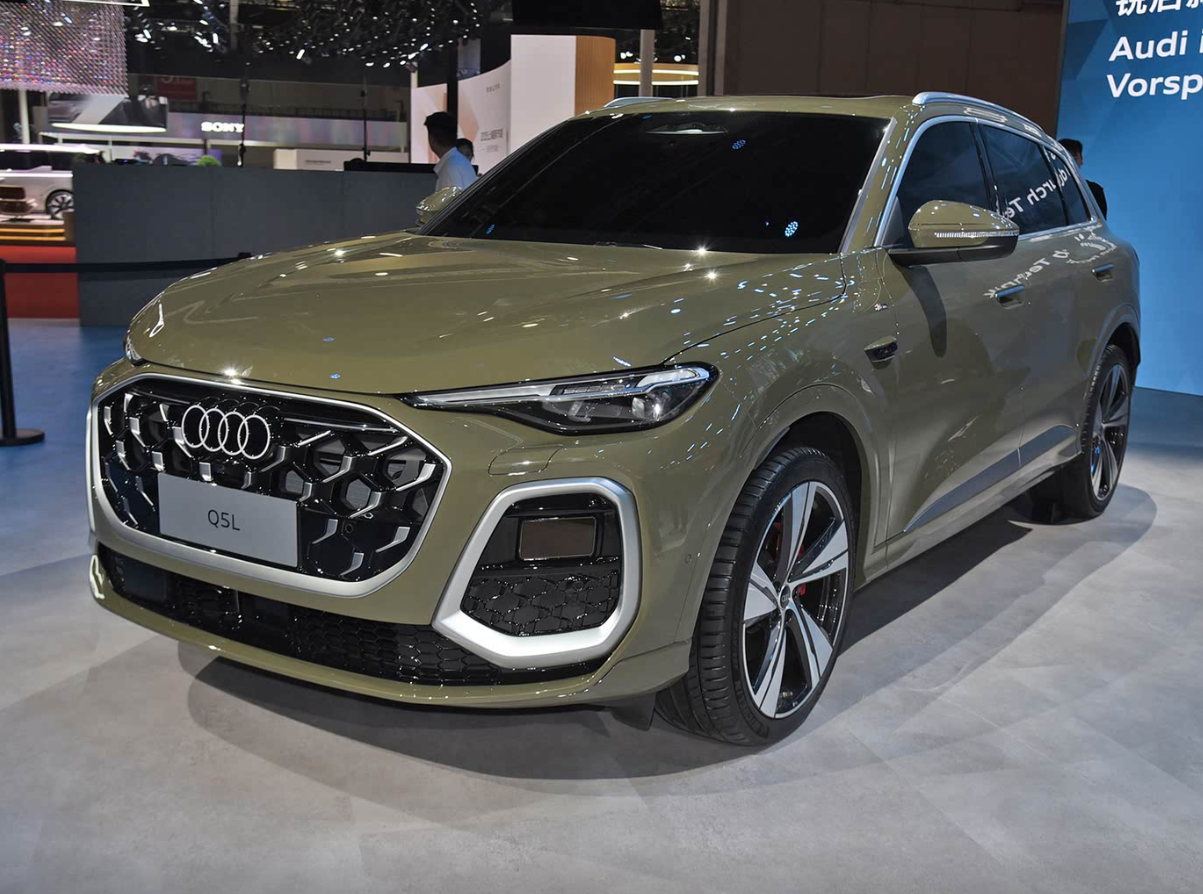 全新奥迪Q5L上市在即,等它还是选沃尔沃全新XC70?