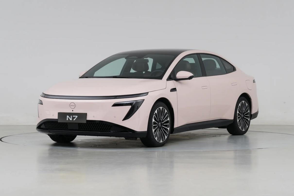 合资VS国产：日产N7与长安启源A06，同价PK怎么选？