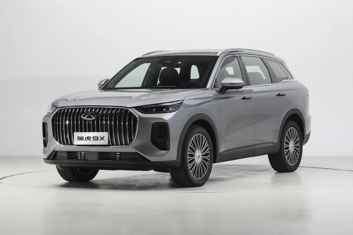瑞虎9X对比星越L:油车智能也能看齐新能源,谁更优?
