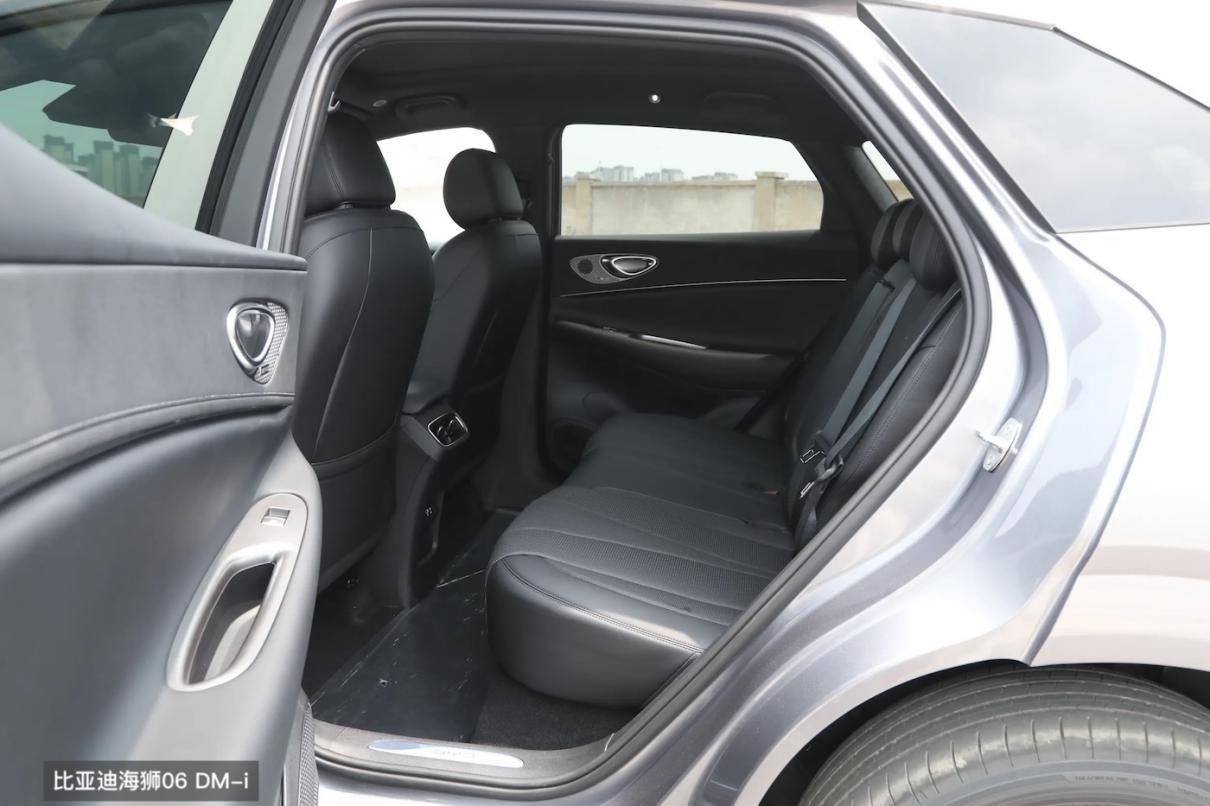 15万买SUV？选海狮06DM-i还是启源Q07激光版？