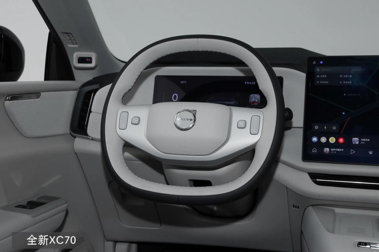 预算35万买全新奥迪Q5L入门,还是沃尔沃XC70顶配?