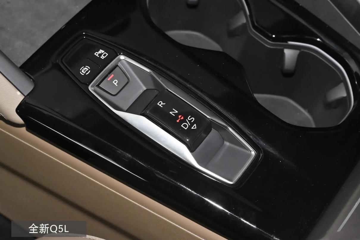 预算35万买全新奥迪Q5L入门,还是沃尔沃XC70顶配?