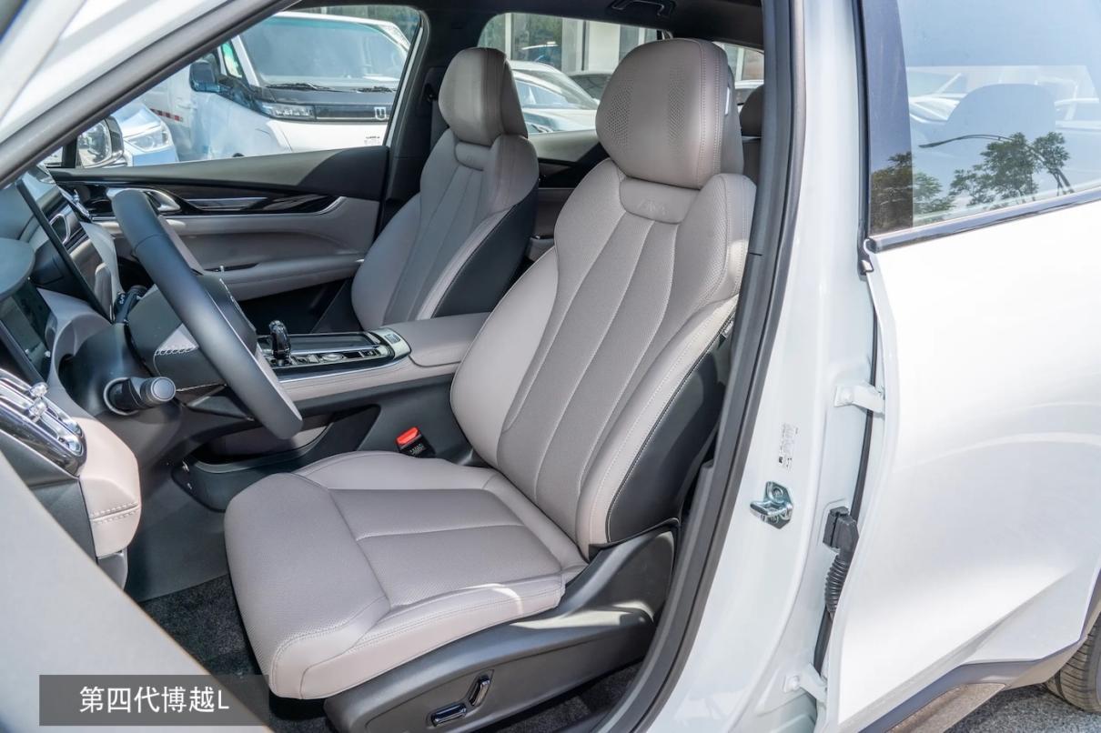 第五代瑞虎8 PK 第四代博越L，谁能让春节过得更潇洒？