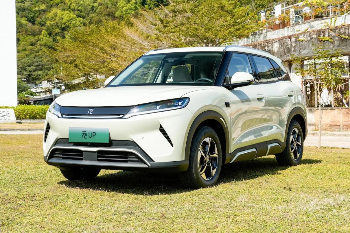 挑好车过好年：比亚迪元UP和长安启源全新Q05，谁更好？