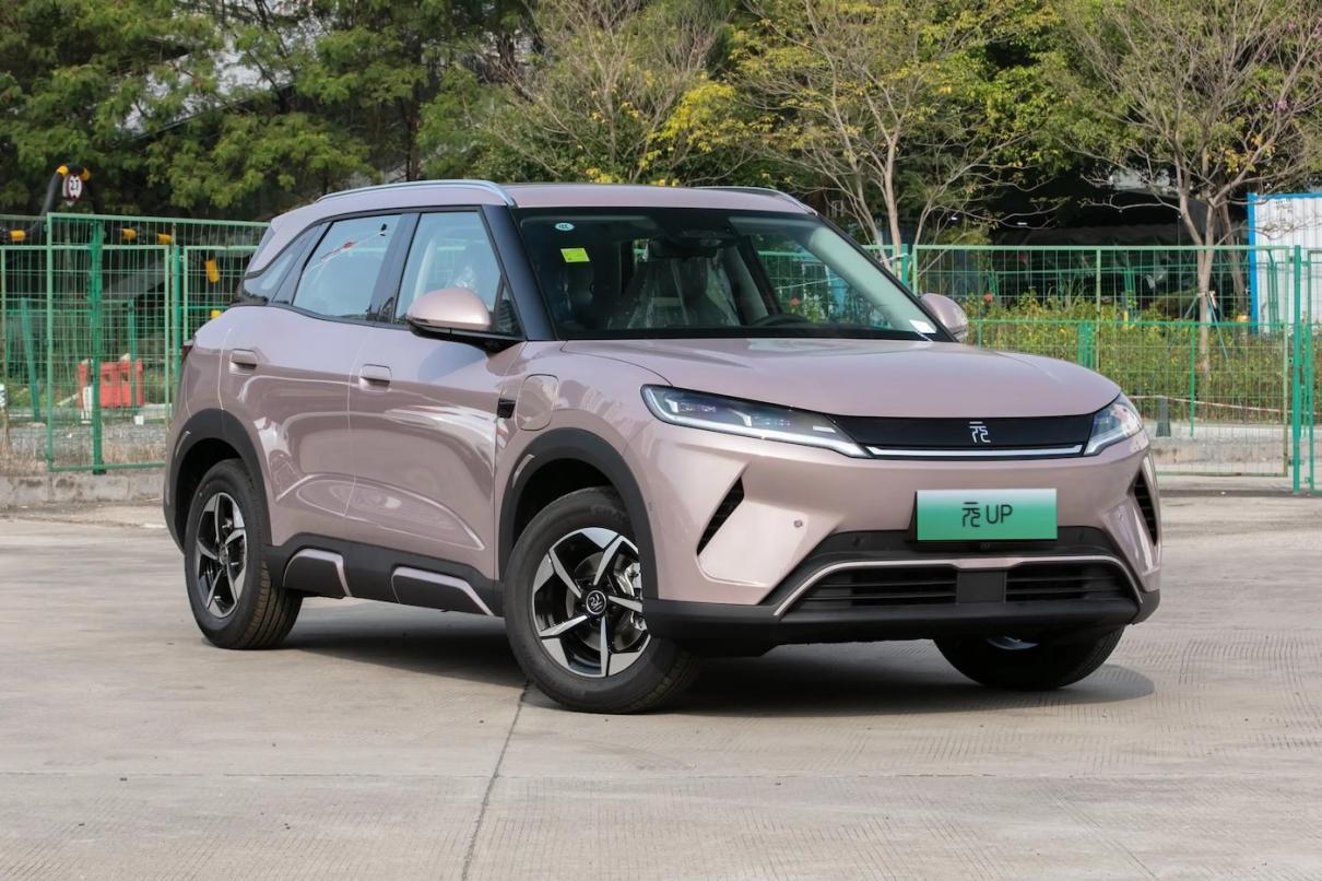 ﻿春季出游，比亚迪元UP对比长安启源全新Q05，选谁？