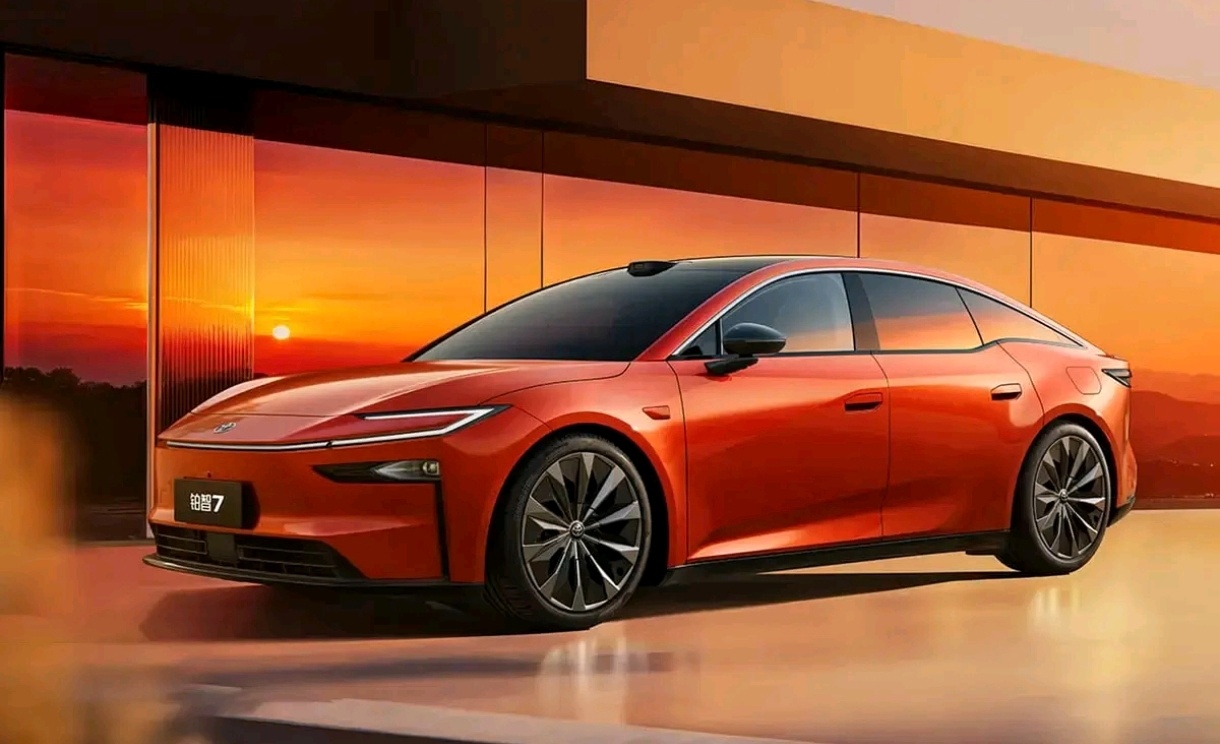 聚焦3月29日｜丰田铂智7上市 三电系统+智驾配置揭秘