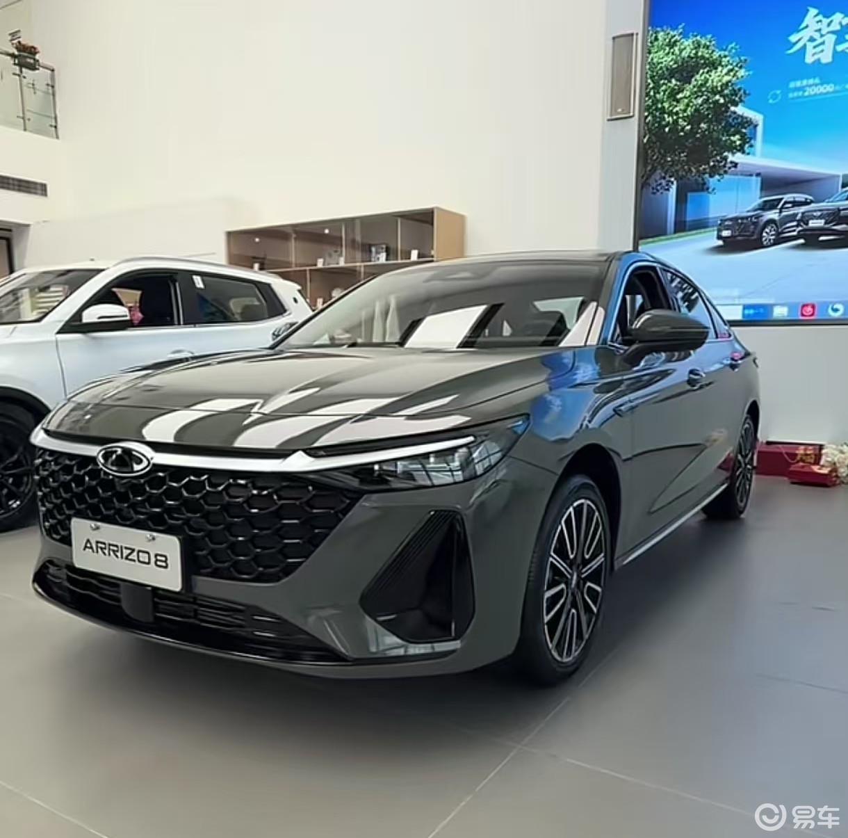 新款艾瑞泽8到店，外观调整，配置升级，1.6T和2.0T