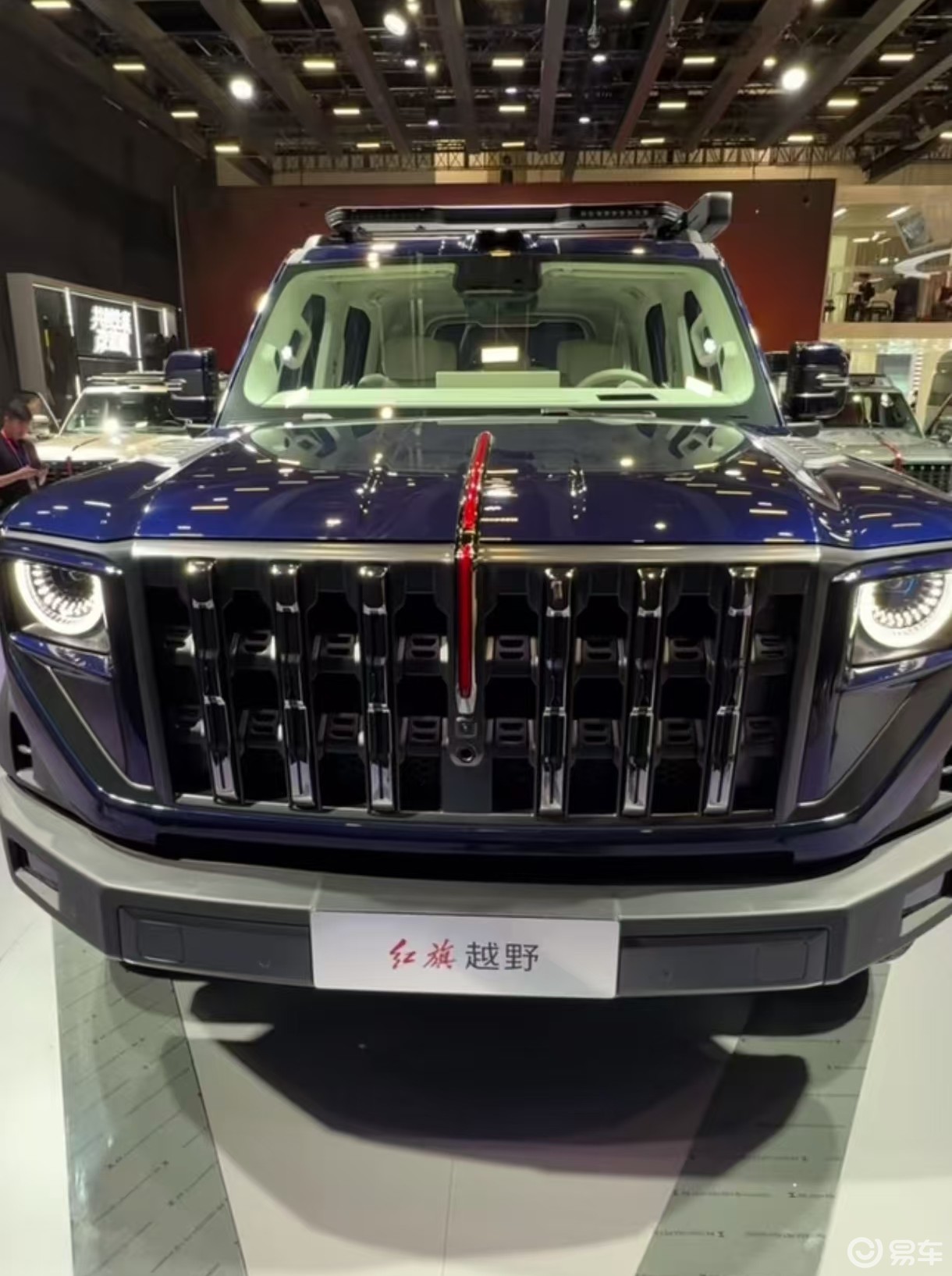 红旗越野亮相，外观威武霸气，2.0T增程器+四电机