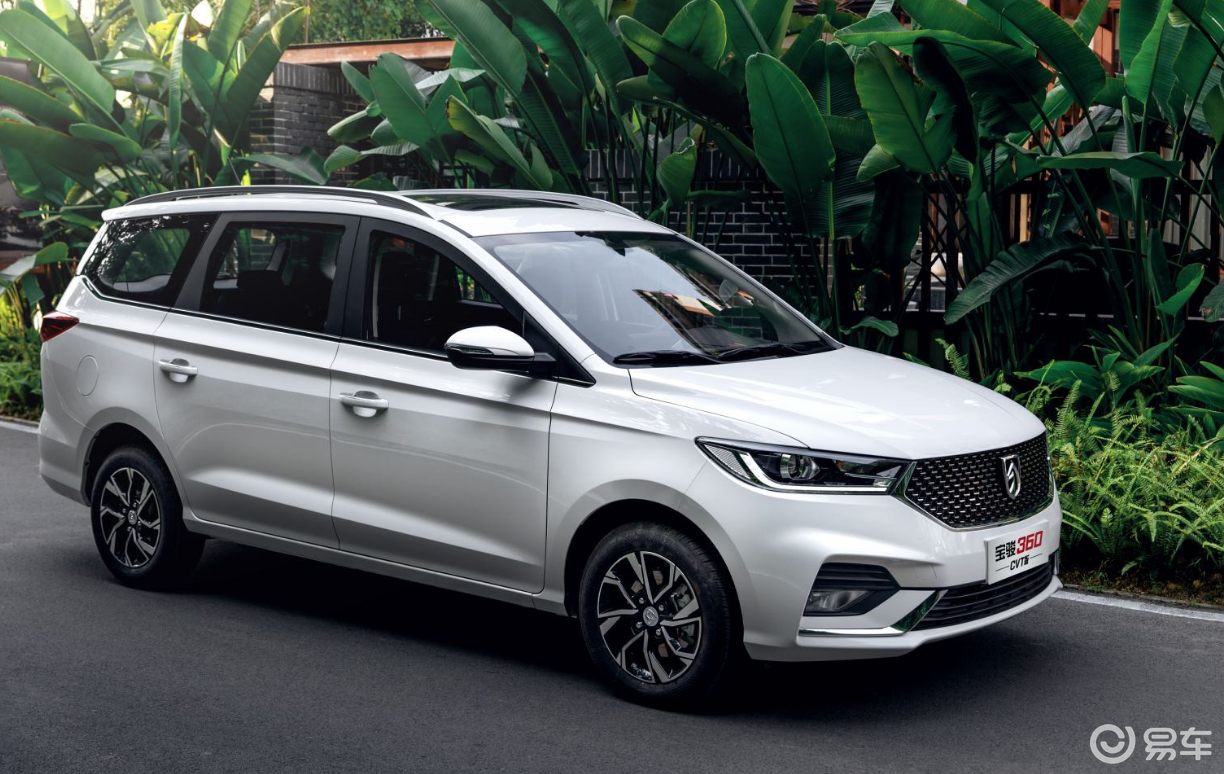 6万级6座宝骏360被评为年度最佳入门mpv
