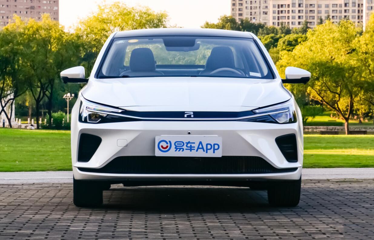 试驾飞凡ER6:超高颜值,配置丰富,续航620km_易车