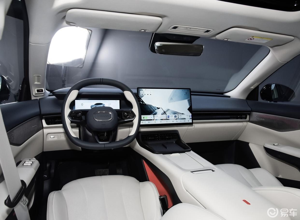 领克07emp的外观设计也延续了领克08emp上的风格车