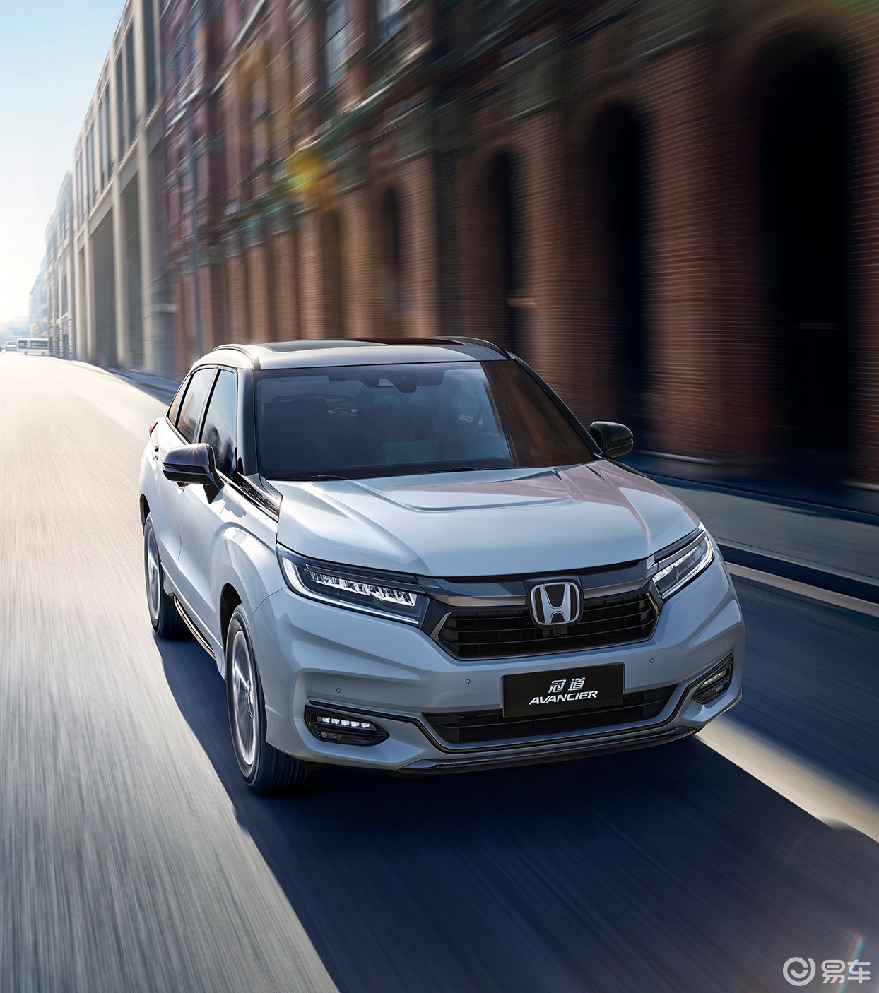 新款本田冠道“硬刚”本田UR-V,谁是“大五座天花板”?