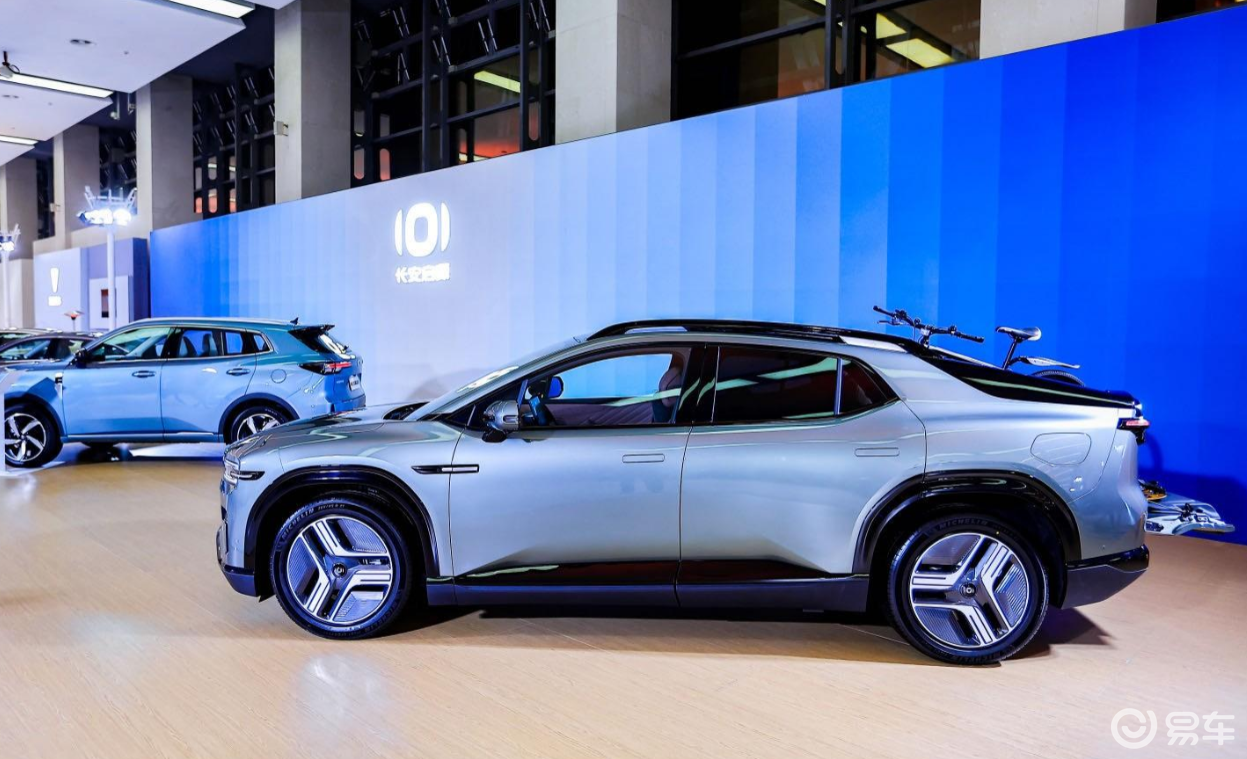 长安启源e07就像是一辆跨界suv又能变身为一台皮卡