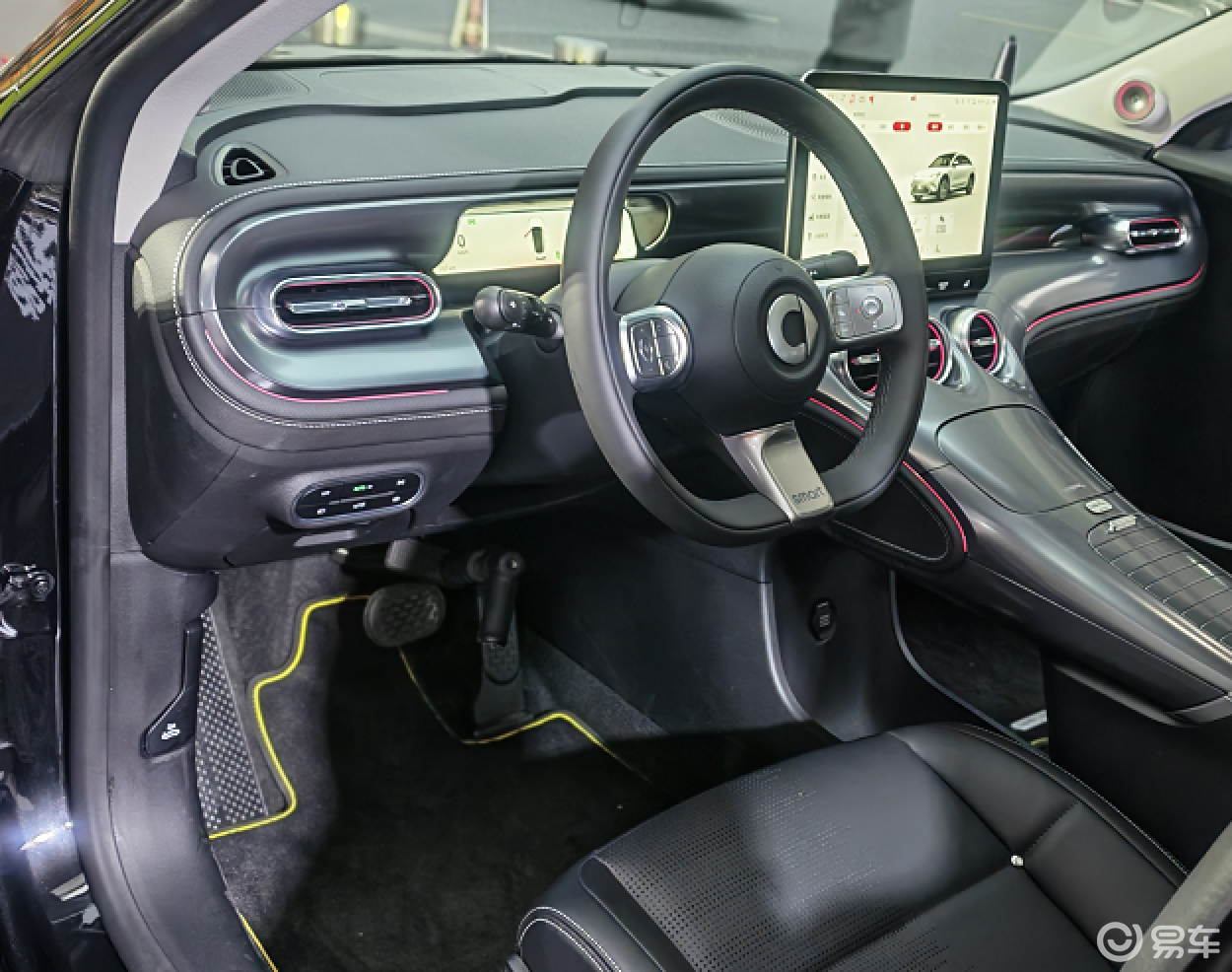 smart #3 Keith Haring限量版登陆杭州