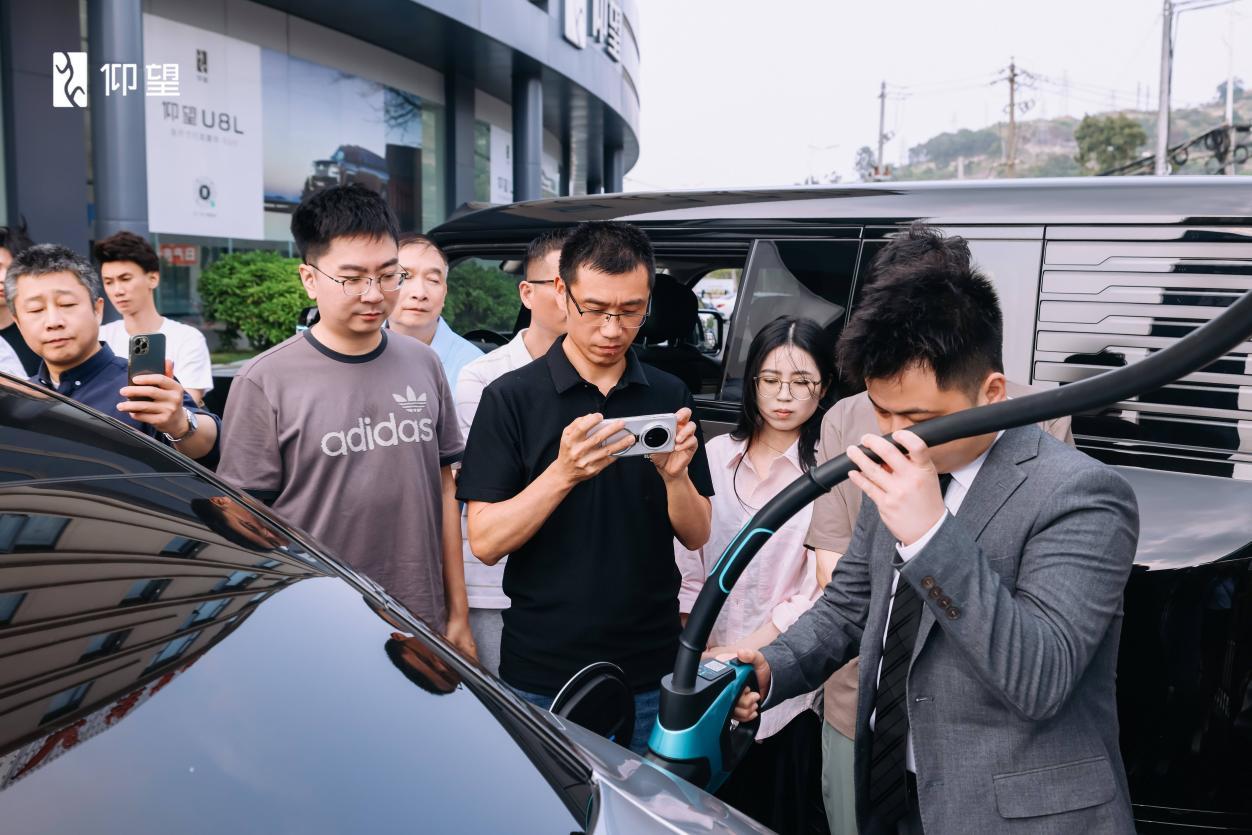 仰望闪充版福州分站上市圆满举行